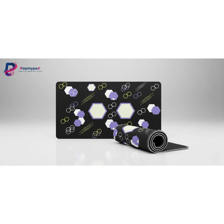Tapis de Souris Design "Odyssée Géométrique" - Hexagones Violet & Néon XXL