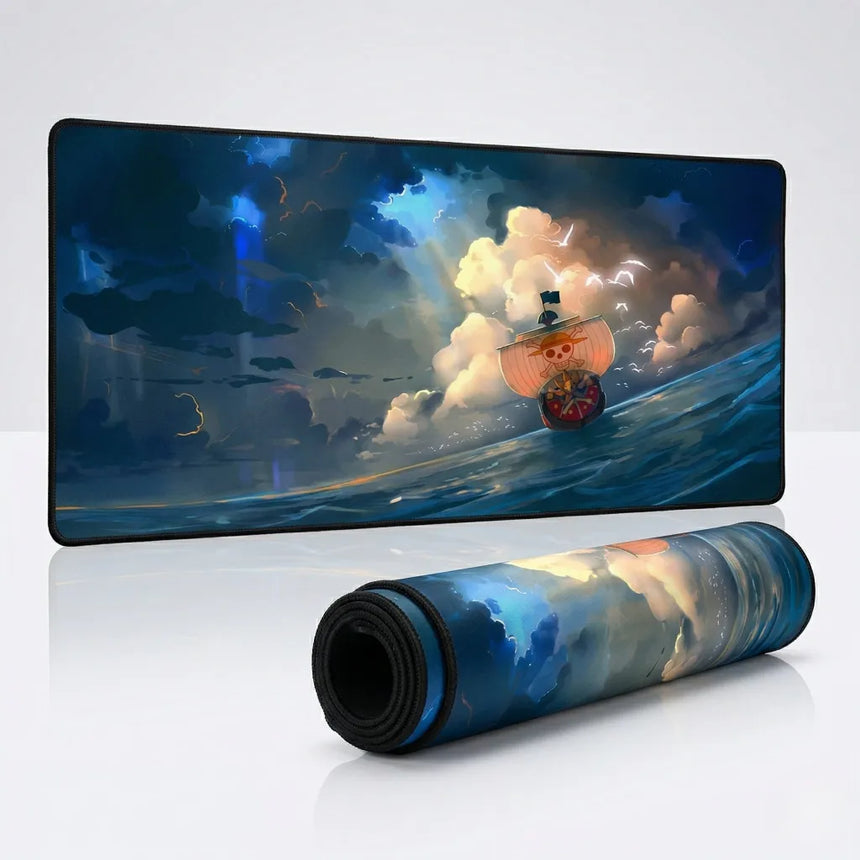 Tapis de Souris XXL One Piece Thousand Sunny Storm (900x400mm) - Glisse Esport - PopMyPad