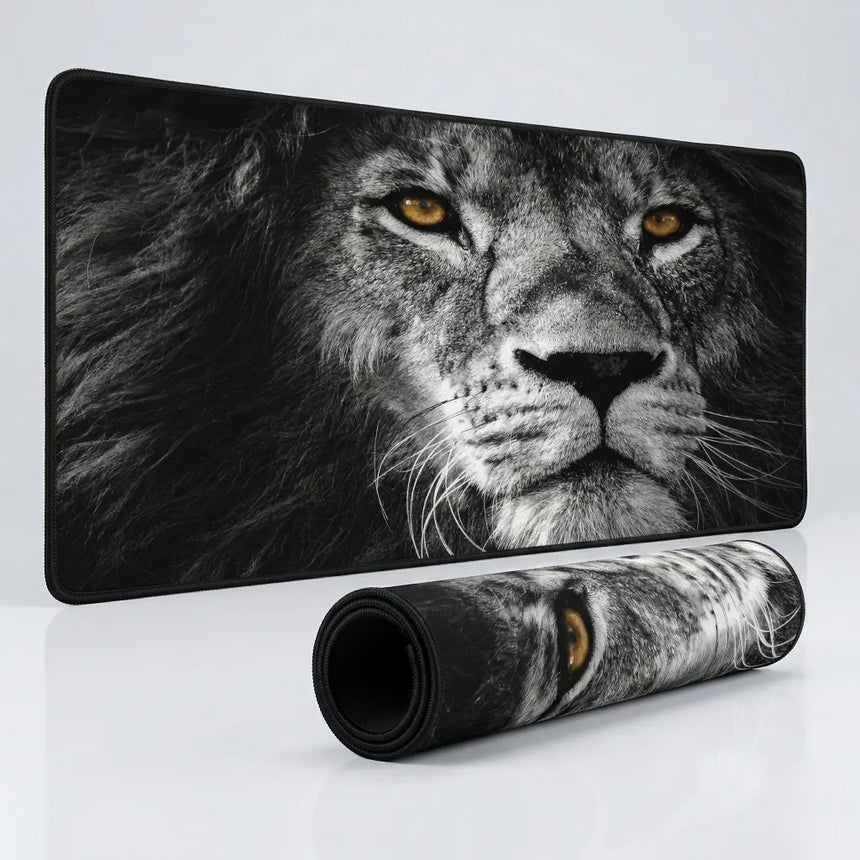 Tapis de souris XXL - Édition "Regard du Lion" (Noir et Blanc)