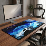 PopMyPad Tapis de Souris Gamer Deskmat XXL - Loups Hurlant à la Lune Bleue & Galaxie