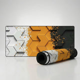 Tapis de Souris Polygon 3D — Design Géométrique Orange & Noir