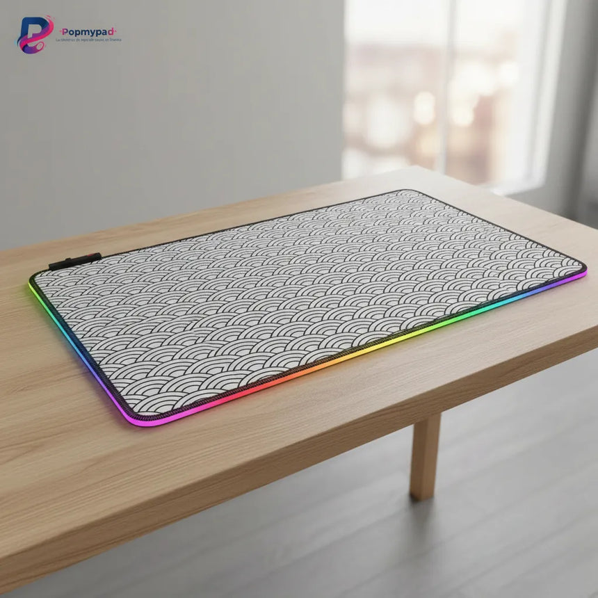 Tapis de Souris XXL Seigaiha - Design Japonais Zen & Bordure RGB Lumineuse
